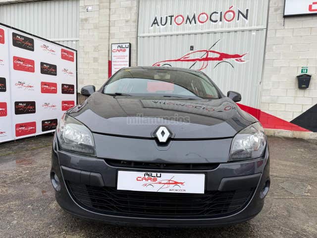 RENAULT Megane Dynamique dCi 105 eco2 - Imagen 2