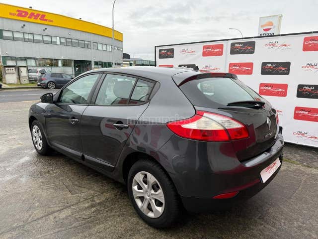 RENAULT Megane Dynamique dCi 105 eco2 - Imagen 9